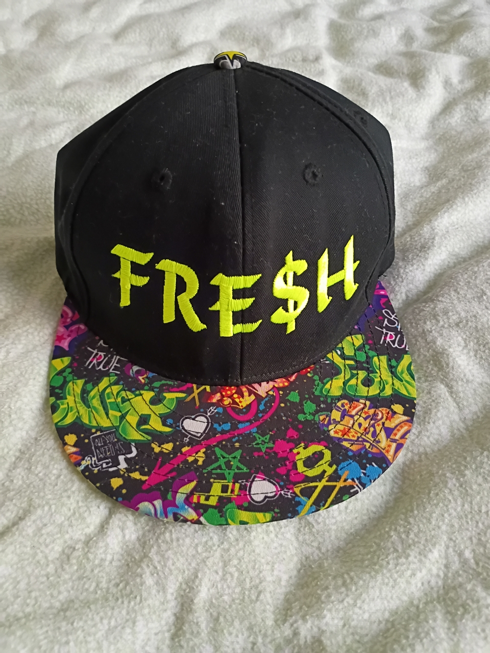 ROCKSTAR 2000's 'FRE$H' Snapback Hat with Neon Green Embroidery